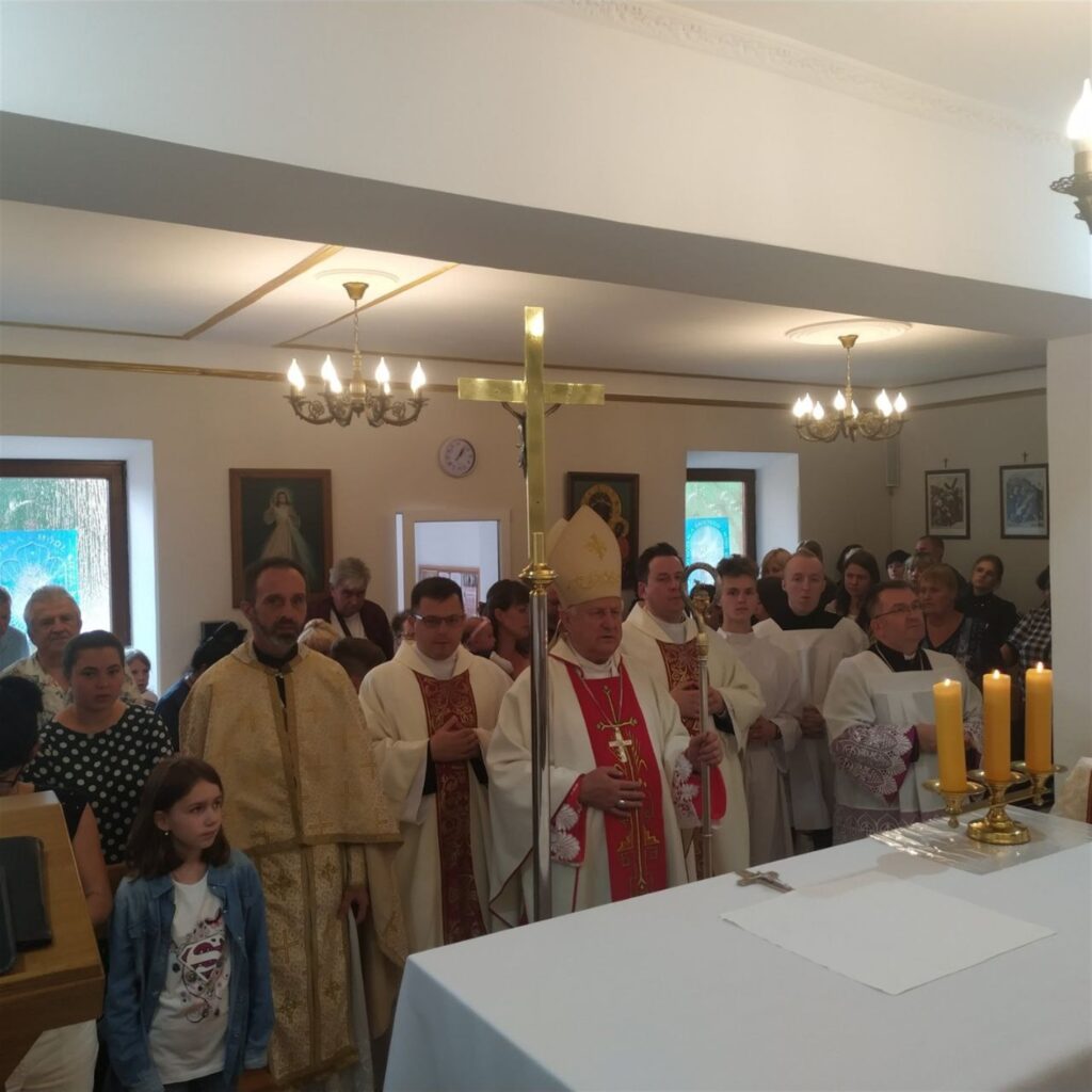 Отець Станяшек: у перші дні війни храм був заповнений людьми