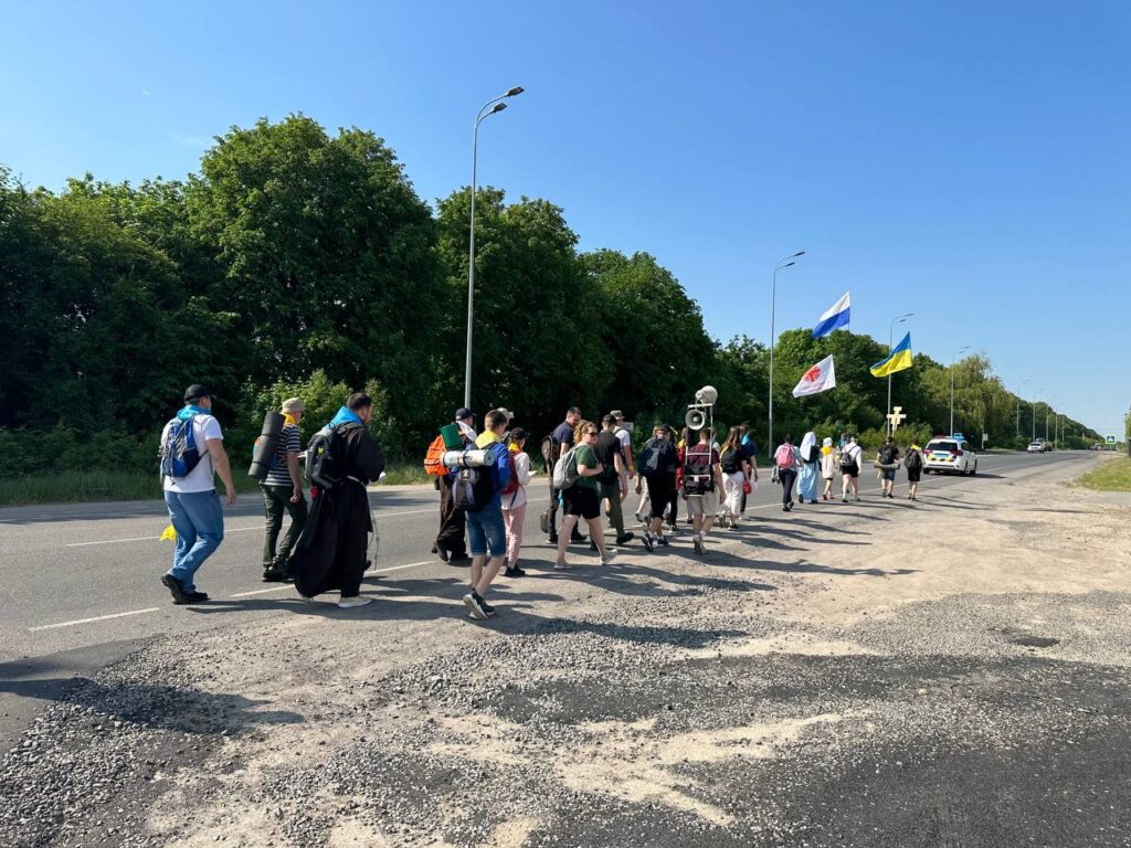 Вінниця: вирушило піше паломництво до Шаргорода