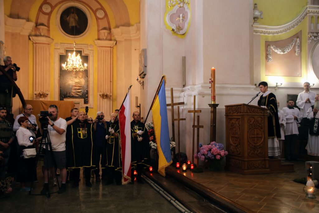 Паломництво «Пробачення та примирення» єпископів України та Польщі (доповнюється) 103 Паломництво «Пробачення та примирення» єпископів України та Польщі (доповнюється)